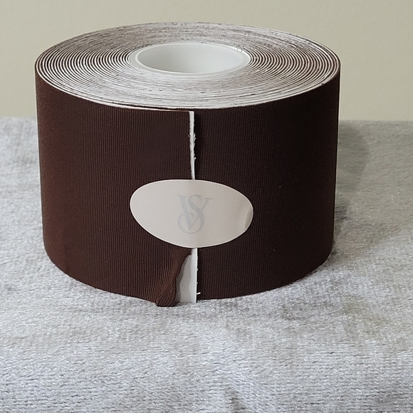 Victoria's Secret Bare Boob Invisible Breast Tape - Ganache  (Dark Brown) - Picture 3 of 7